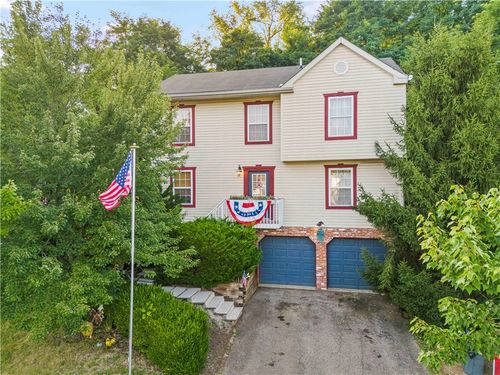 214 Hooks Ln, Canonsburg, PA, 15317-1800 | Card Image