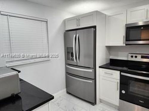 110-3905 N Nob Hill Rd, Sunrise, FL, 33351 | Card Image