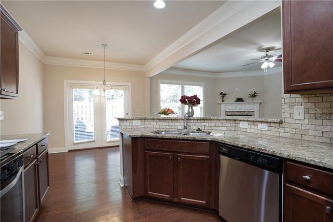 3526 Peacock Rd, Townhouse with 3 bedrooms, 3 bathrooms and null parking in Alpharetta GA | Image 8