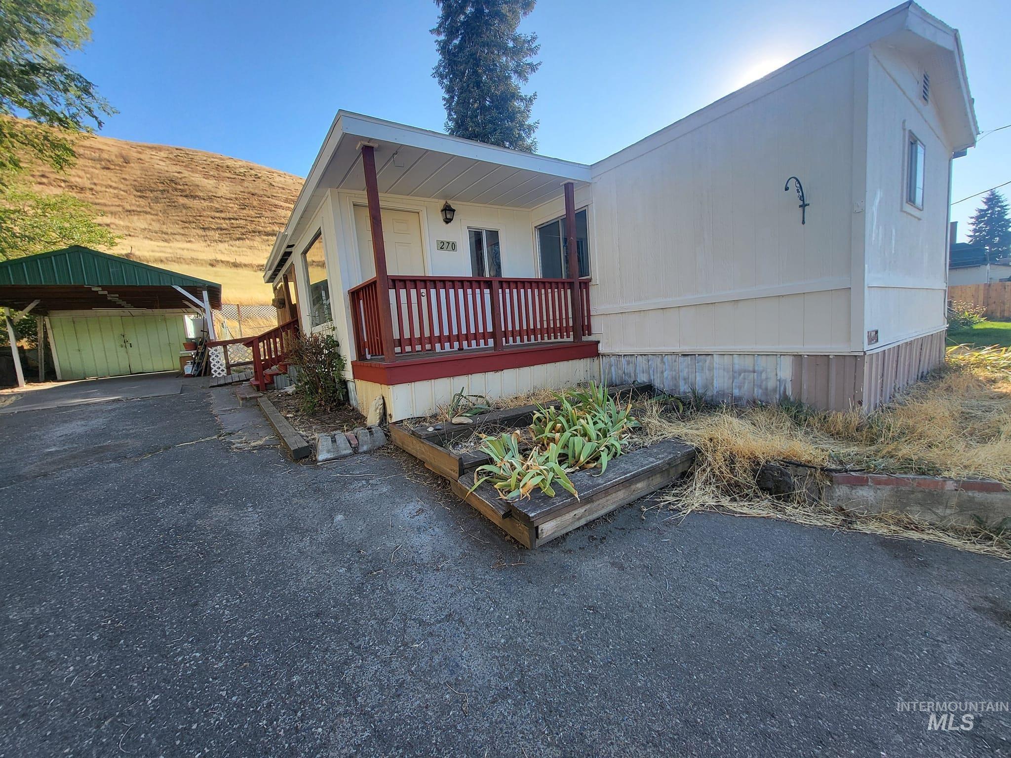 Hill St, Pomeroy, WA 99347