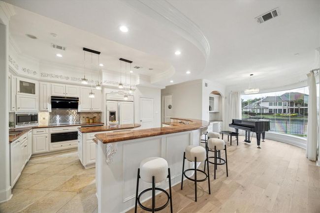 22 Berenger Pl, House other with 4 bedrooms, 5 bathrooms and 3 parking in Sugar Land TX | Image 19