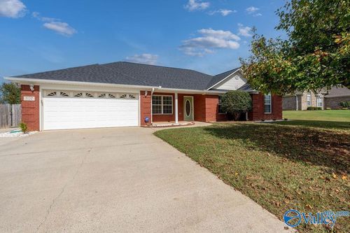 307 Antler Point Dr, New Market, AL, 35761-9019 | Card Image
