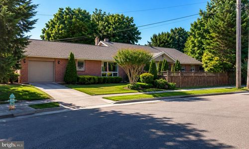 1202 Handley Ave, Winchester, VA, 22601-3743 | Card Image