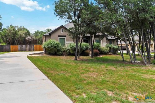 944 Wilderness Oaks, New Braunfels, TX, 78132-4653 | Card Image