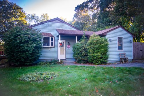 19 Upper Butcher Rd, Ellington, CT, 06029-4301 | Card Image