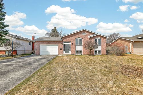 249 Arris Cres, Mitchell, ON, N0K1N0 | Card Image