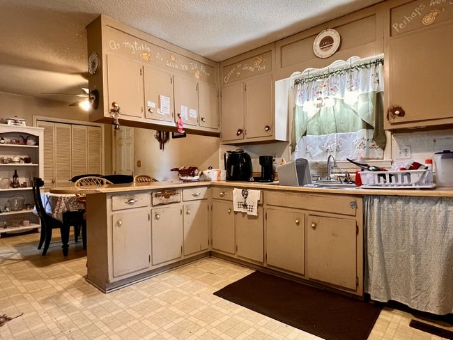 1112 Cumberland St, House other with 3 bedrooms, 2 bathrooms and 8 parking in Decherd TN | Image 21