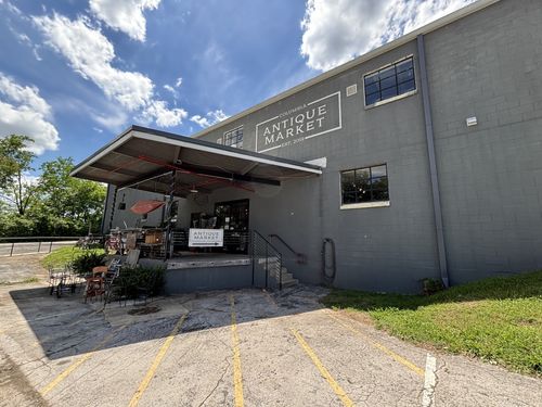 101 N James M Campbell Blvd, Columbia, TN, 38401-2605 | Card Image