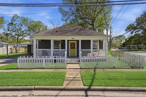 1215 Main St, Richmond, TX, 77469-3323 | Card Image
