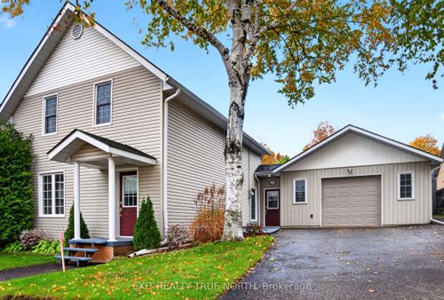 17 Peel St, Penetanguishene, ON, L9M1A5 | Card Image