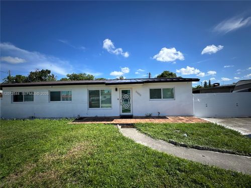 5500 Nw 178th Ter, Miami Gardens, FL, 33055-3136 | Card Image