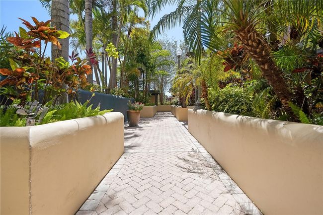 APT-1707 - 520 Se 5 Th Ave, Condo with 1 bedrooms, 1 bathrooms and null parking in Fort Lauderdale FL | Image 27