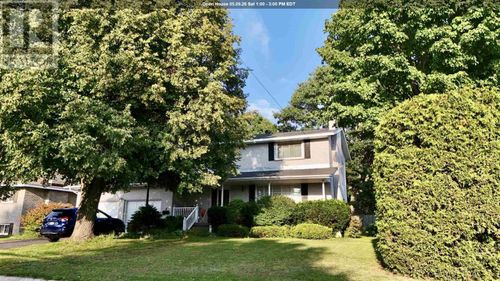 4 Silver Birch Dr, Sault Ste Marie, ON, P6A5S1 | Card Image