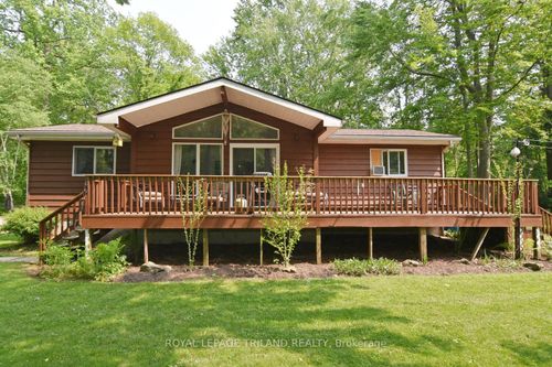 9898 Phoebe Lane, Kettle And Stony Point Fn, ON, N0N1J1 | Card Image