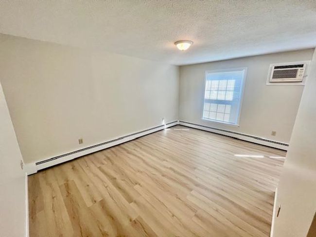 APT-5 - 91 Winnacunnet Rd, Condo with 1 bedrooms, 1 bathrooms and null parking in Hampton NH | Image 4