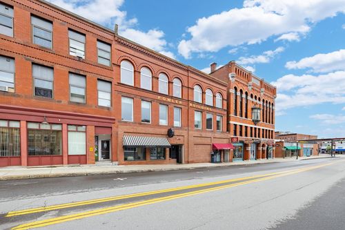 32-26-32 Pleasant St, Concord, NH, 03301-4072 | Card Image