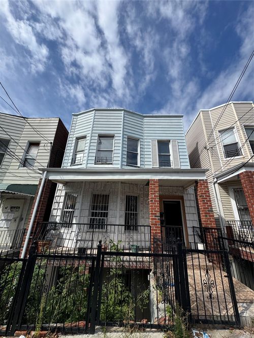 637 Baker Ave, Bronx, NY, 10460-2701 | Card Image