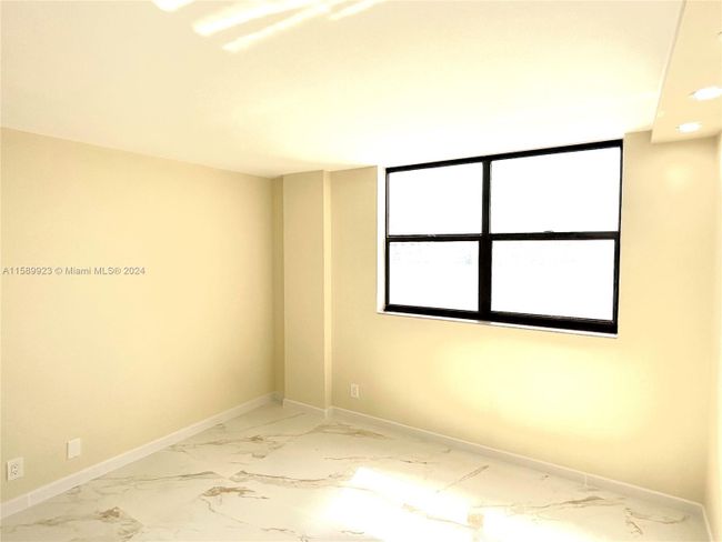 619 - 290 174th St, Condo with 3 bedrooms, 3 bathrooms and null parking in Sunny Isles Beach FL | Image 21
