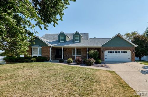 404 Chantilly Ct, Warrenton, MO, 63383-3101 | Card Image
