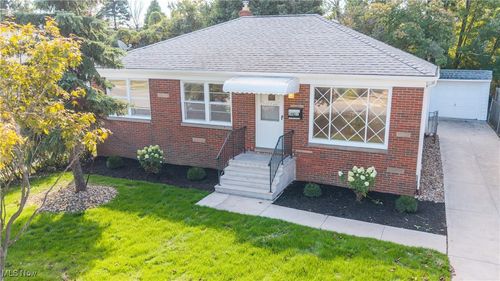14031 Lakewood Heights Blvd, Cleveland, OH, 44107-6045 | Card Image
