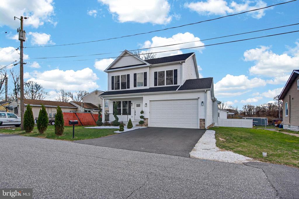 Residential in ROSEDALE