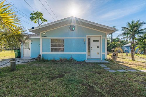 b-4504 Oakley St, PUNTA GORDA, FL, 33980-3232 | Card Image