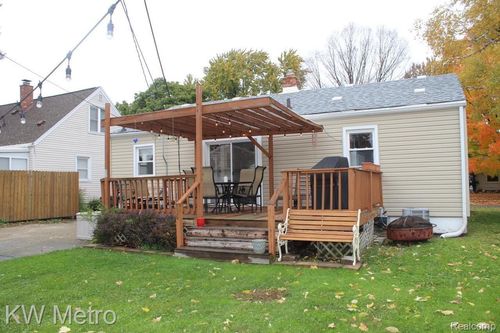1120 Amelia Ave, Royal Oak, MI, 48073-2759 | Card Image