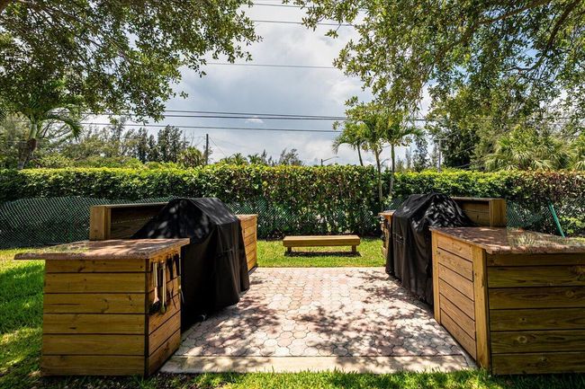 APT-323 - 4100 Highway A1a, Condo with 3 bedrooms, 3 bathrooms and null parking in Hutchinson Island FL | Image 32