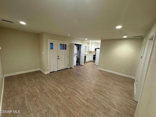 b-2049 Sebring Street, Simi Valley, CA, 93065 | Card Image