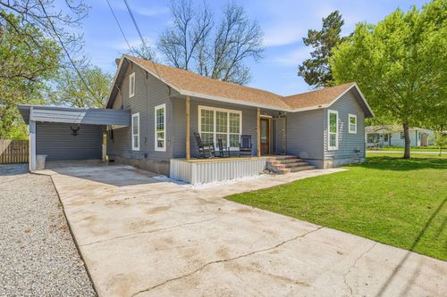 733 S Austin St, De Leon, TX, 76444-2511 | Card Image