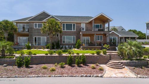 10104 Sea Breeze Dr, Emerald Isle, NC, 28594-7146 | Card Image