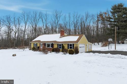 1627 Diamond St, SELLERSVILLE, PA, 18960-3301 | Card Image