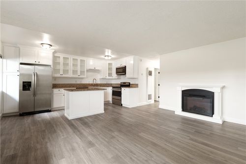apt-20-3365 Santa Fe Ave, Long Beach, CA, 90810-2439 | Card Image