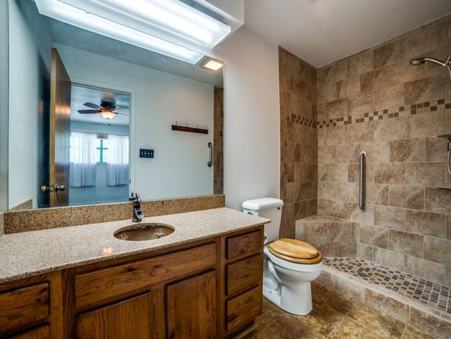 235 Wedgewood Ln, Home with 2 bedrooms, 2 bathrooms and 2 parking in Kerrville TX | Image 15