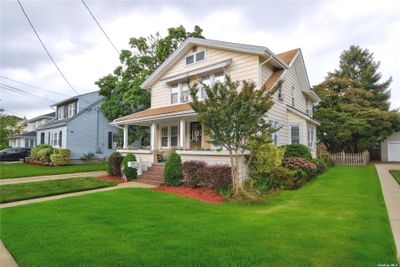 53 Jarvis Place, House other with 3 bedrooms, 2 bathrooms and null parking in Lynbrook NY | Image 2