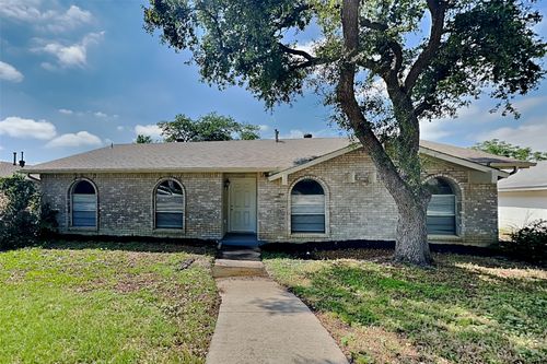 3109 Windsor Rd, Carrollton, TX, 75007-3522 | Card Image
