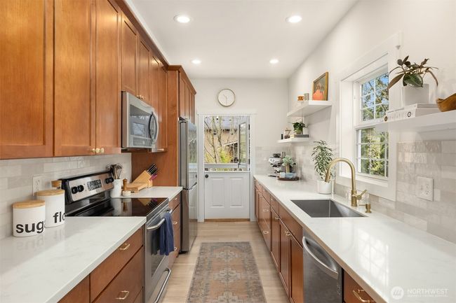 12207 156 Th Ave Se, House other with 3 bedrooms, 3 bathrooms and null parking in Renton WA | Image 14