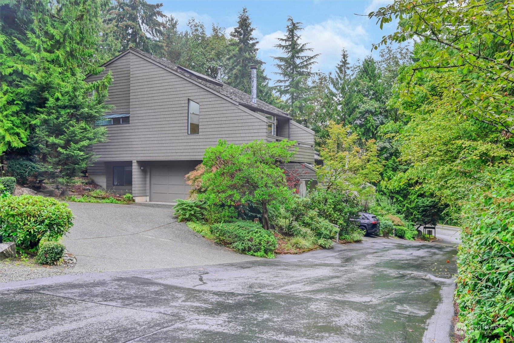 93rd Ave, Mercer Island, WA 98040