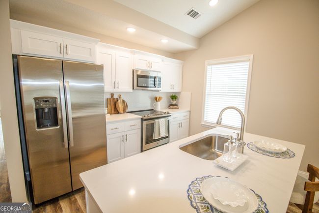 B - 111 Us Highway 80 W, Home with 3 bedrooms, 2 bathrooms and null parking in Brooklet GA | Image 7