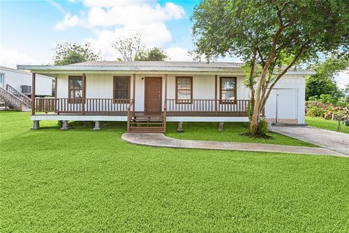 245 Milli St, Raceland, LA, 70394-3266 | Card Image