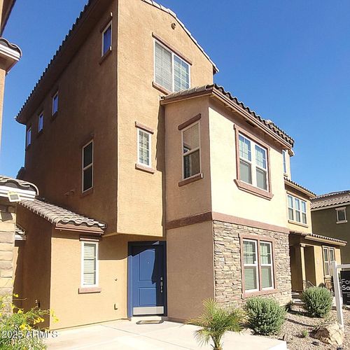 2028 N 77th Ln, Phoenix, AZ, 85035-5122 | Card Image