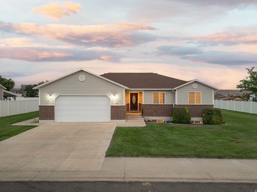 651 E 600 N, Roosevelt, UT, 84066-2417 | Card Image