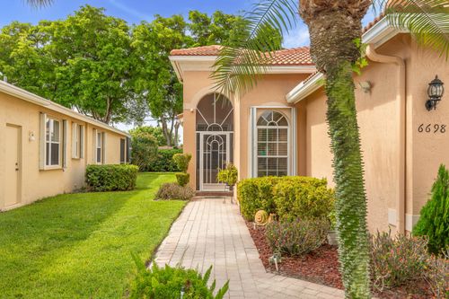 6698 Ne A Ave, Boca Raton, FL, 33432 | Card Image