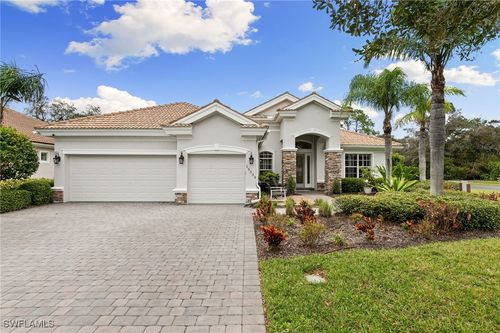 15533 Vallecas Ln, NAPLES, FL, 34110-2829 | Card Image