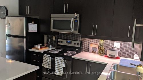 73-393 Beechgrove Dr, Scarborough, ON, M1E2R1 | Card Image