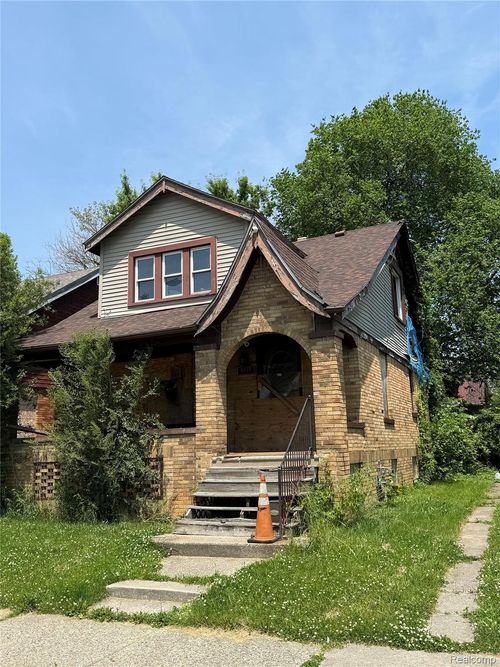 8119 Hildale St, Detroit, MI, 48234-3676 | Card Image