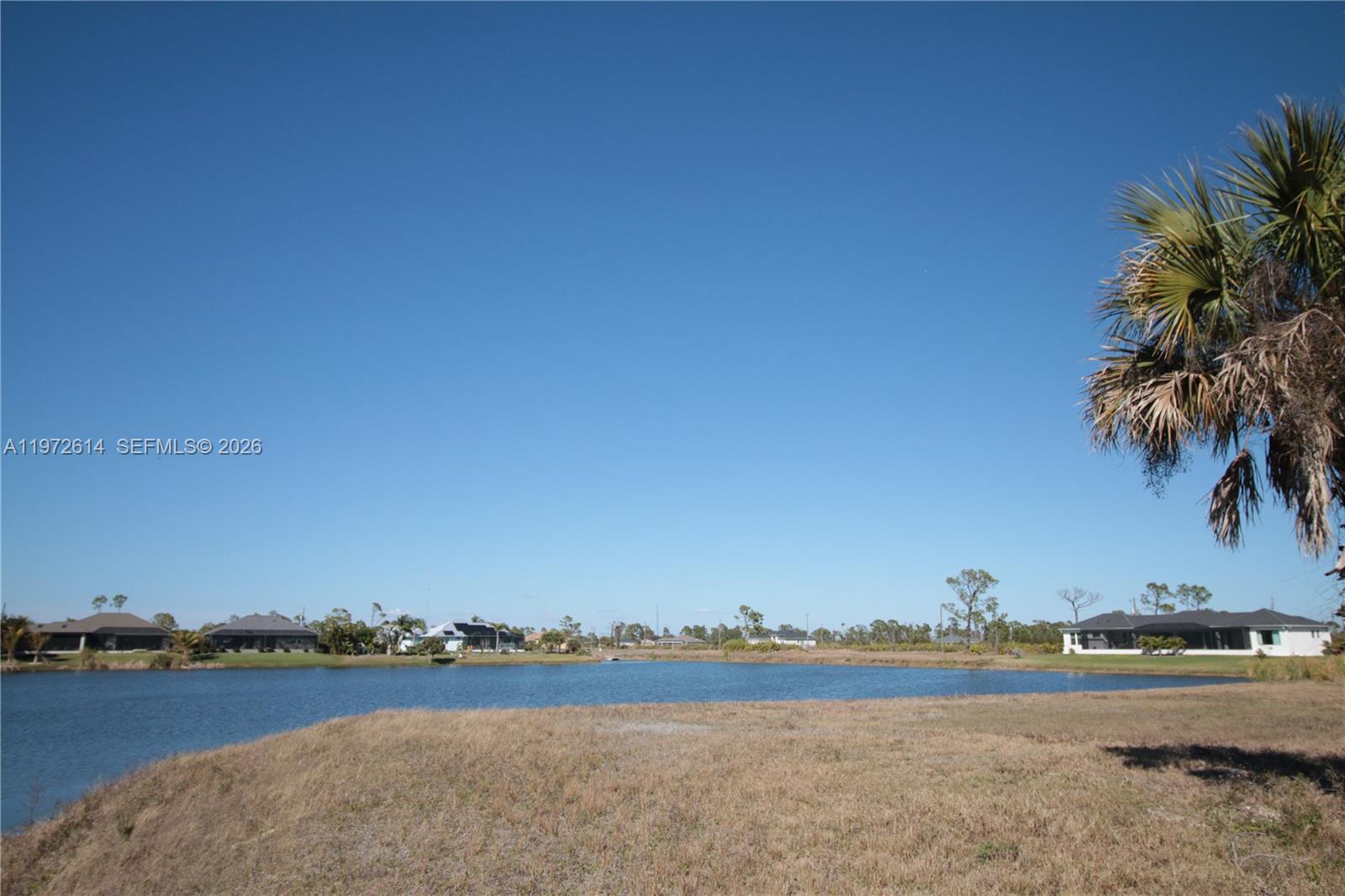 Land in Placida