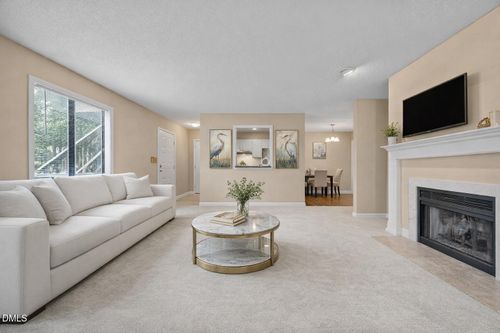 102-5816 Pointer Dr, Raleigh, NC, 27609-4960 | Card Image