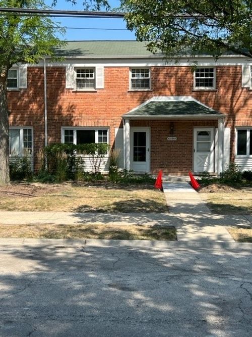 apt-d-2156 Rugen Rd, Glenview, IL, 60026-5526 | Card Image