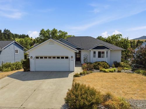 934 Shoshone St, Moscow, ID, 83843-9625 | Card Image